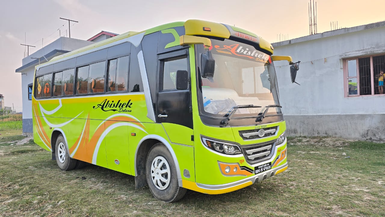 Super Bus 30 Seater  (Deluxe)